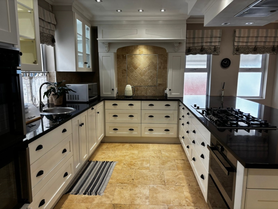 4 Bedroom Property for Sale in Selborne Eastern Cape